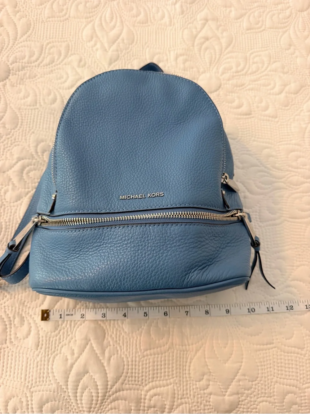Michael Kors compact michael